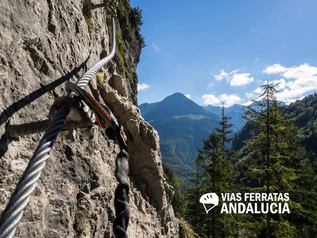 003-viasferratasandalucia-alpes-001 via-ferrata-alpes