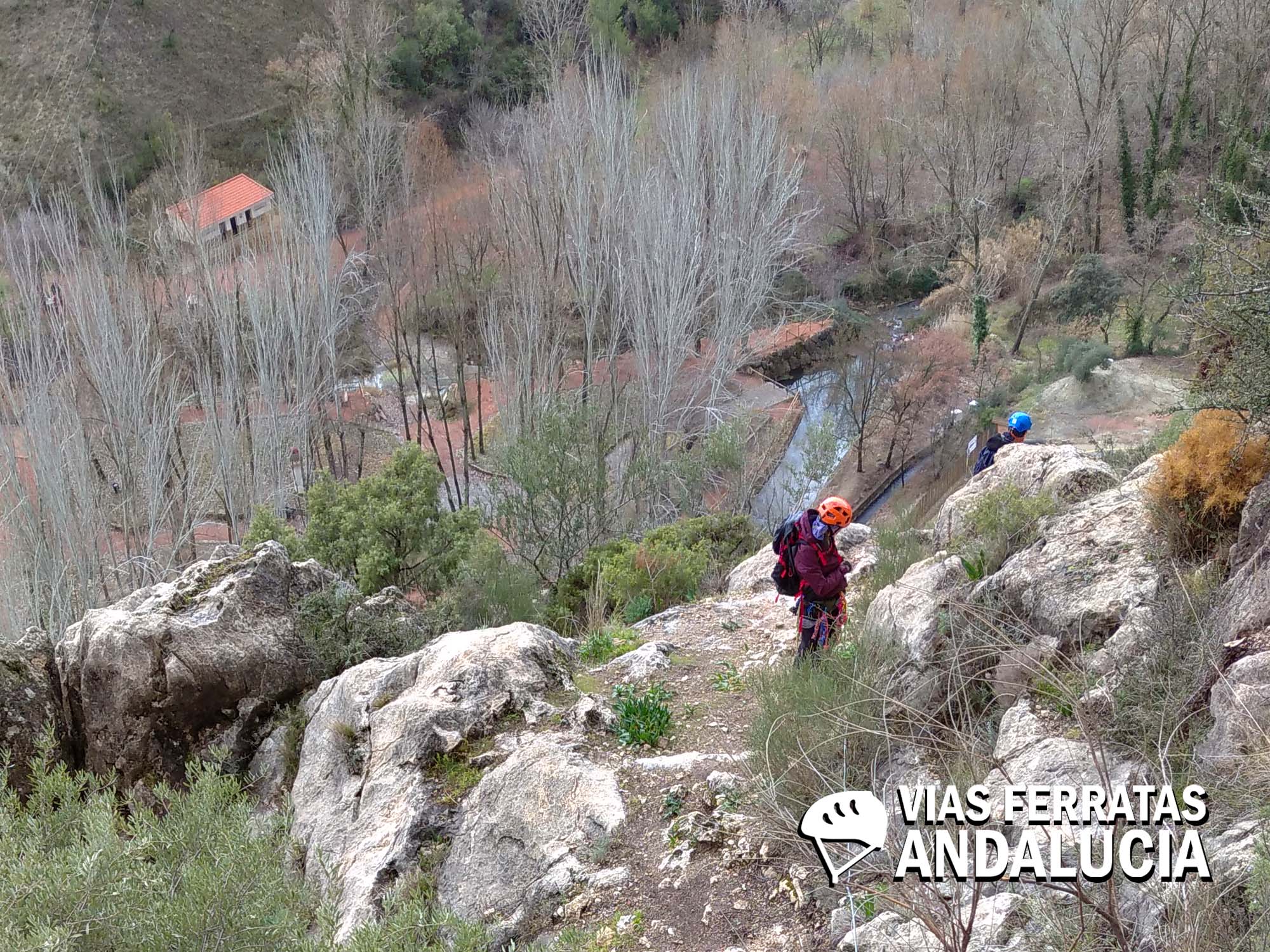 003-viasferratasandalucia-castillo-locubin-jaen-001-min