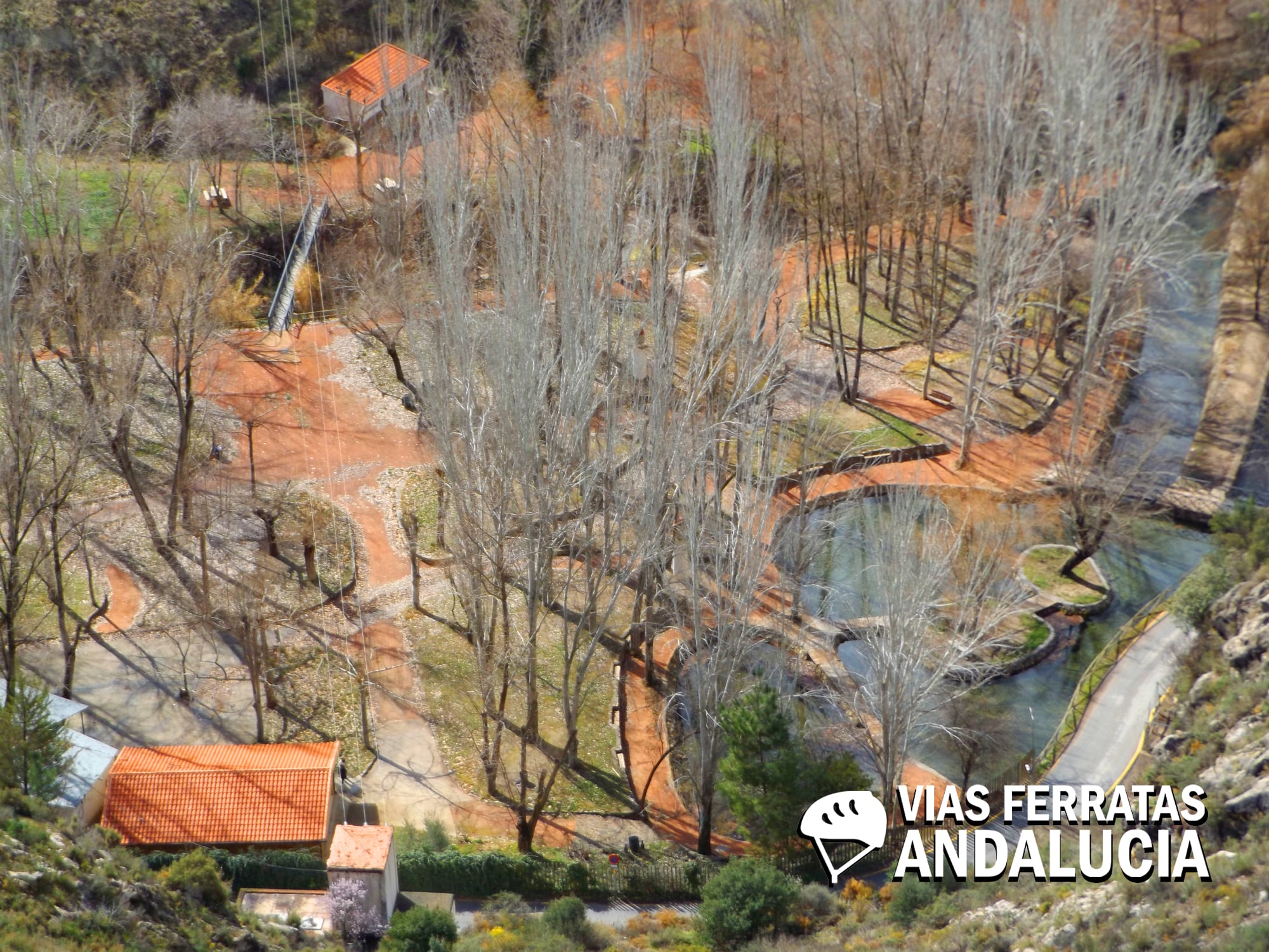 003-viasferratasandalucia-castillo-locubin-jaen-002-min